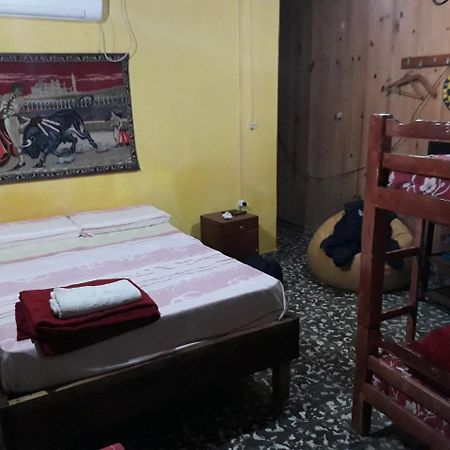 Carmelo Hostel エクステリア 写真
