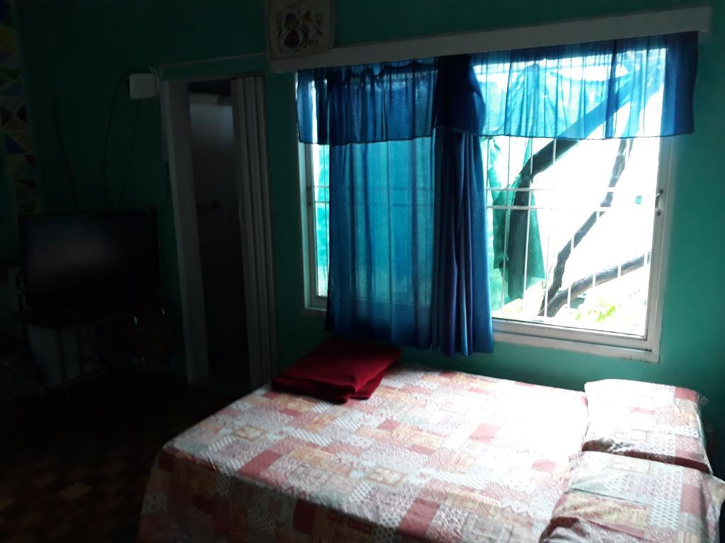 Carmelo Hostel エクステリア 写真